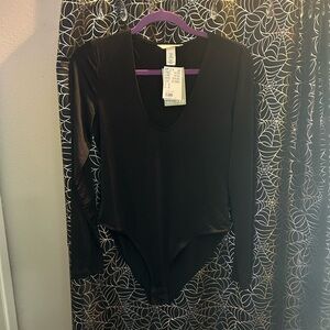 H&M Classic Black V-Neck bodysuit